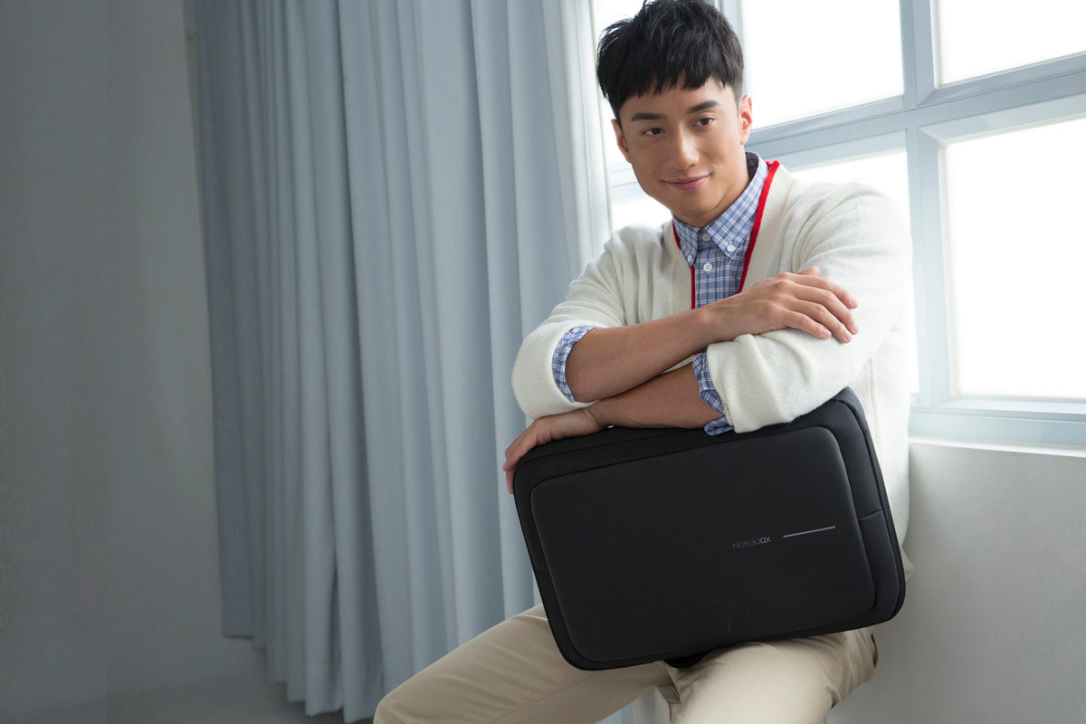 The Bobby Bizz/ Montmartre 3.0 Anti Theft backpack by XD Design- P705.571