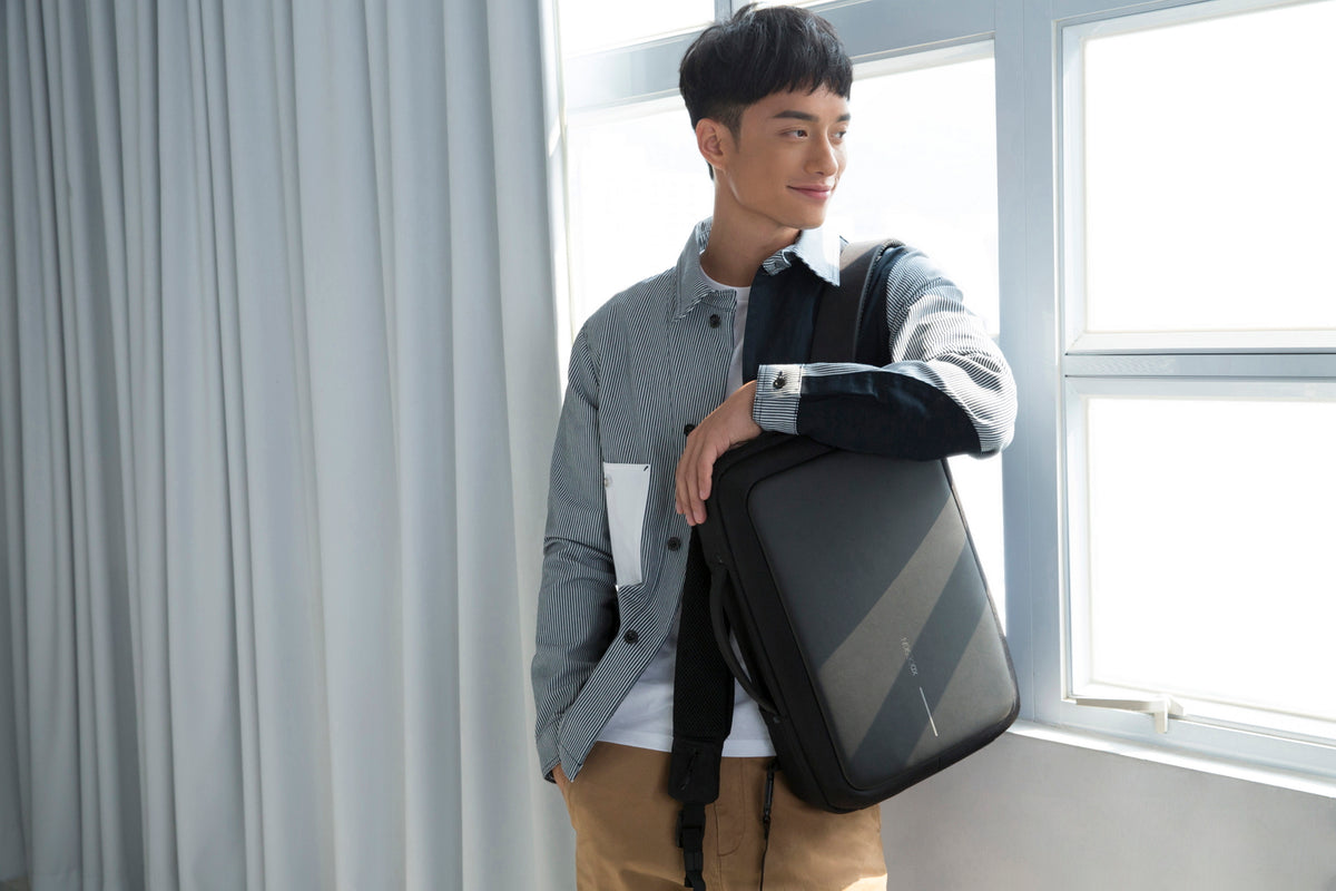 The Bobby Bizz/ Montmartre 3.0 Anti Theft backpack by XD Design- P705.571