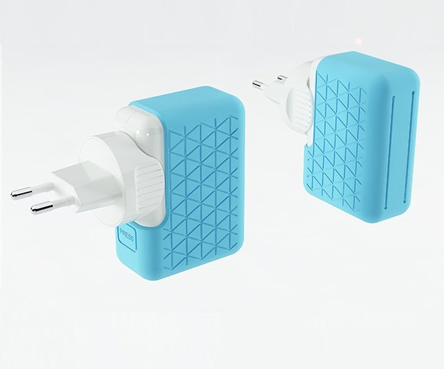 4-Port USB Universal travel adaptor
