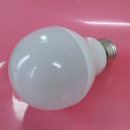 Smart LED light bulb