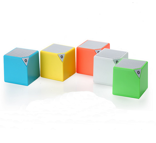 Square portable wireless bluetooth speaker