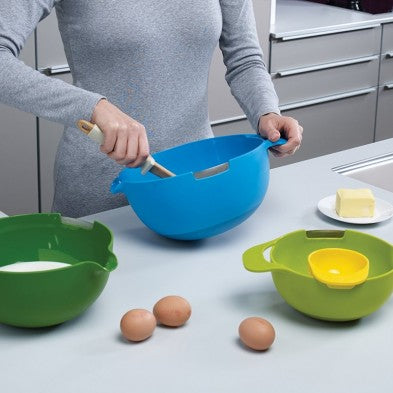 Joseph Joseph-Nest™ Mix 4-piece mixing bowl set with egg yolk separator