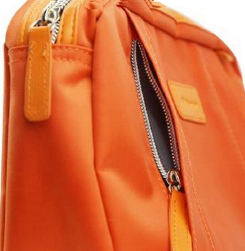Panon-Orange era toiletry kits