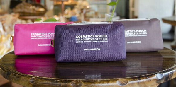 Cosmetics pouch